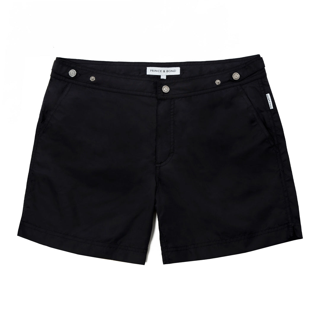 Elvio Black Tailored Swim Short
Cut in our signature Elvio silhouette, these hybrid swim shorts are made from quick drying breathable shell.
An elevated take on the classic swim shorts, they featuswim shorts